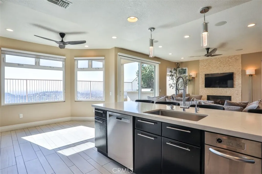 2231 Calle Margarita