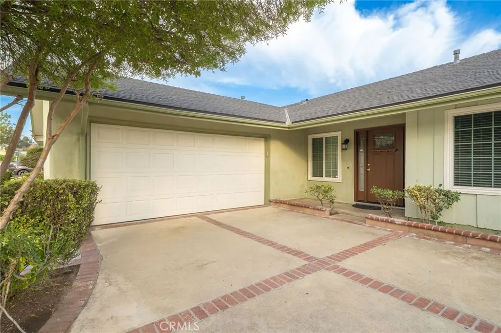 944 Eastglen Drive