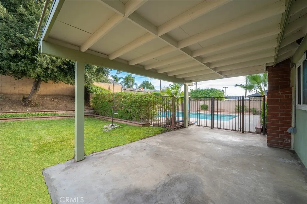 944 Eastglen Drive