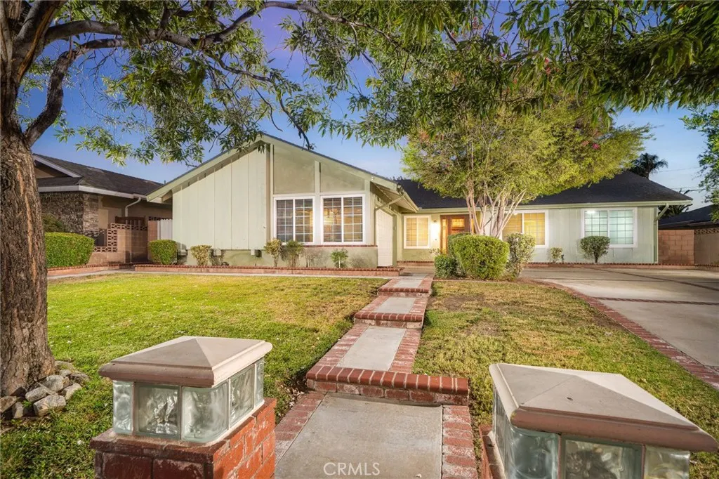 944 Eastglen Drive