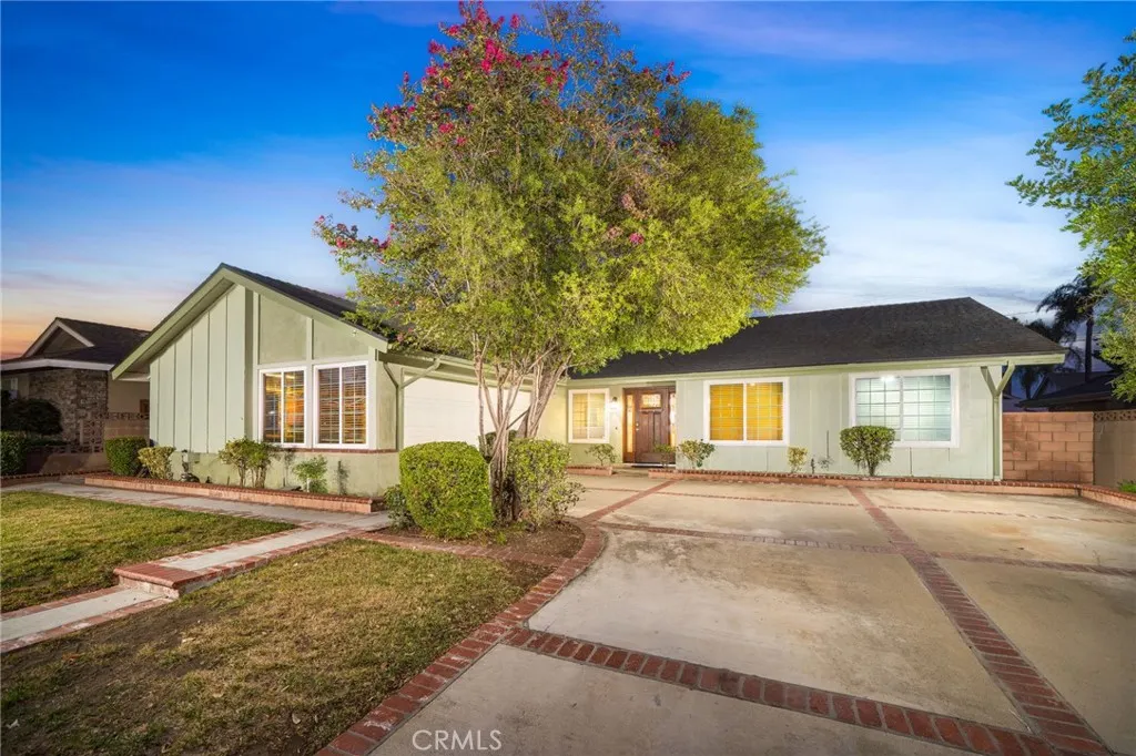 944 Eastglen Drive