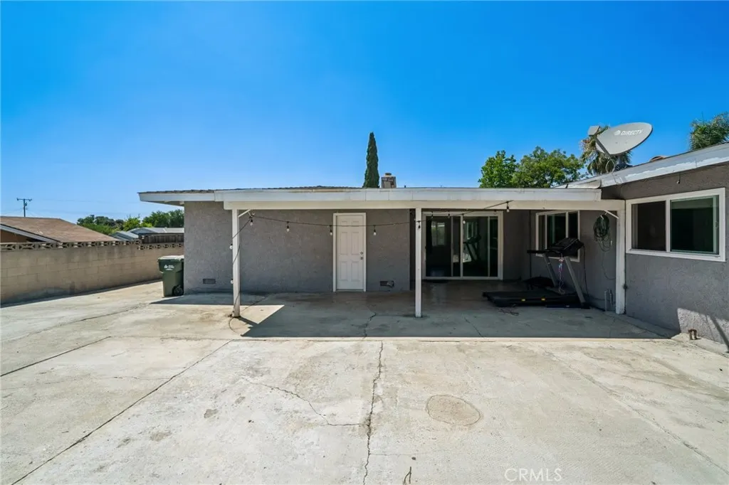 1260 Lincoln Avenue