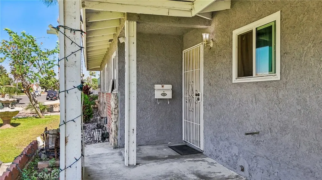 1260 Lincoln Avenue