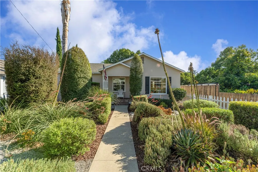 2682 Bonita Avenue