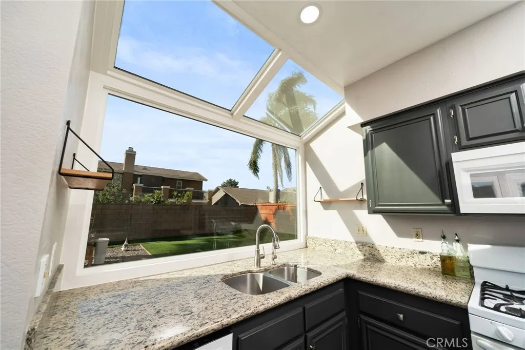 2933 Pony Drive