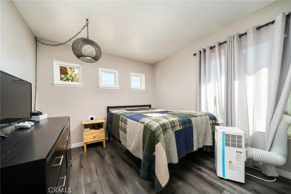 2933 Pony Drive
