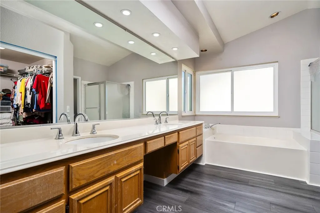2933 Pony Drive