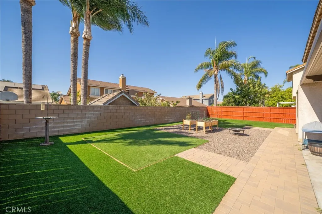 2933 Pony Drive