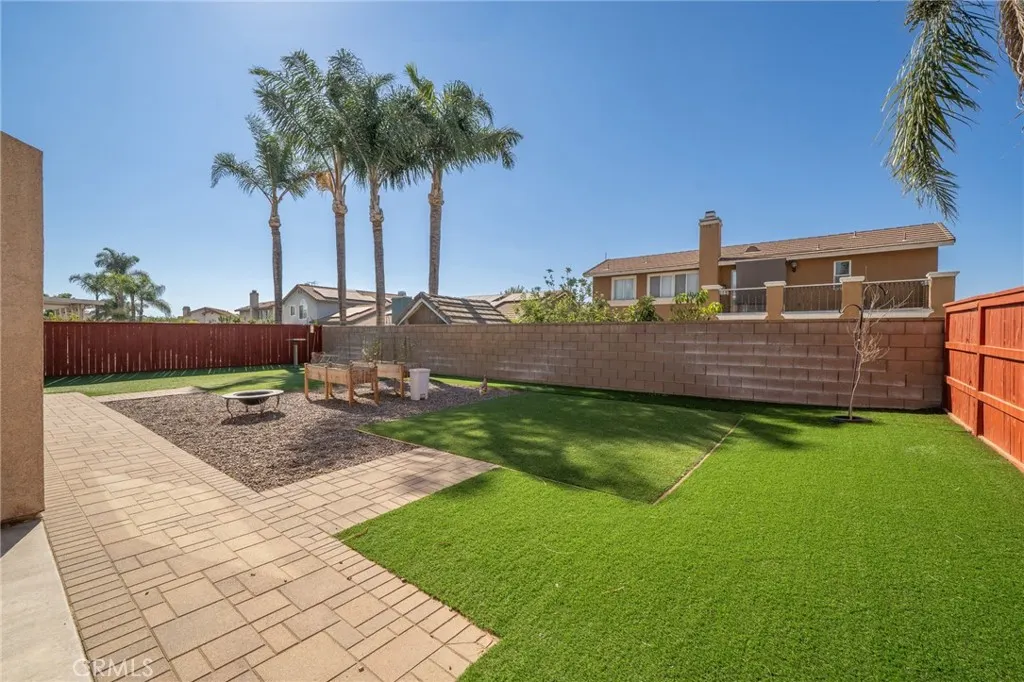 2933 Pony Drive
