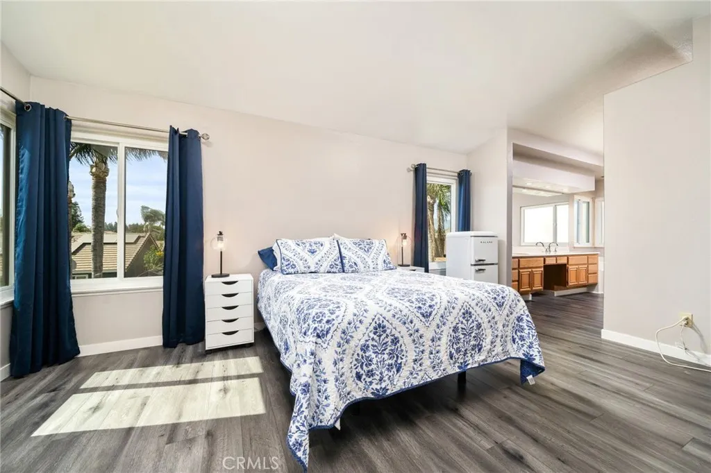 2933 Pony Drive