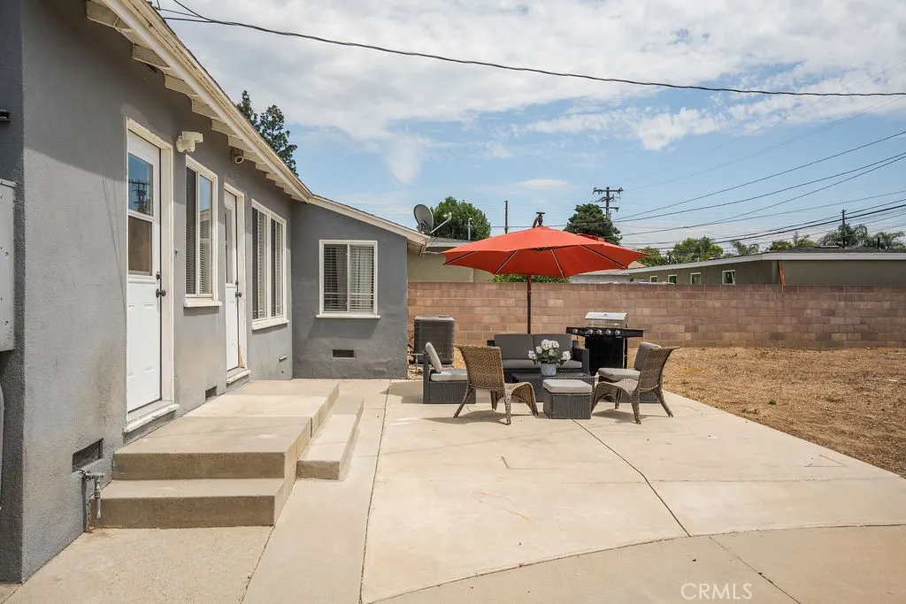 1714 E Idahome Street