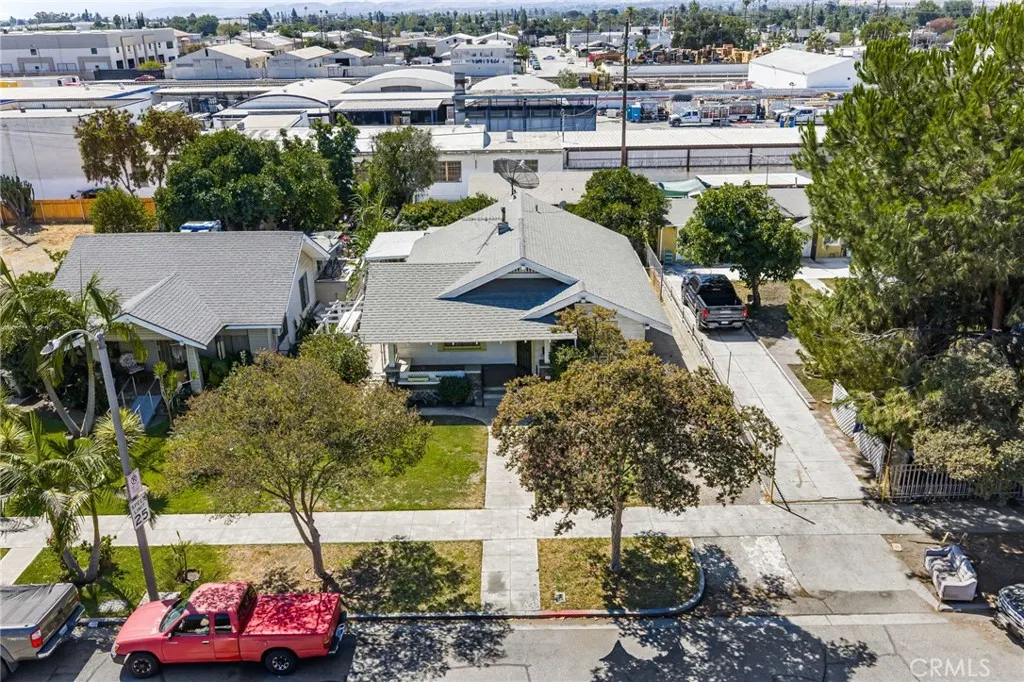 748 E Monterey Avenue
