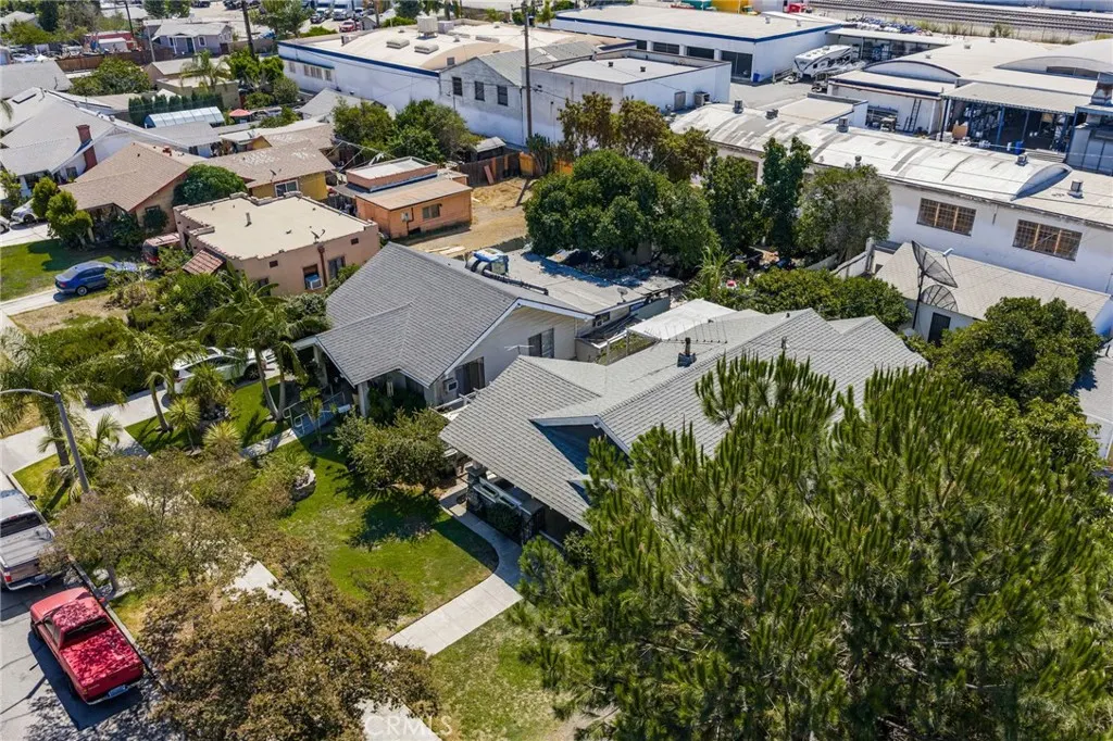 748 E Monterey Avenue