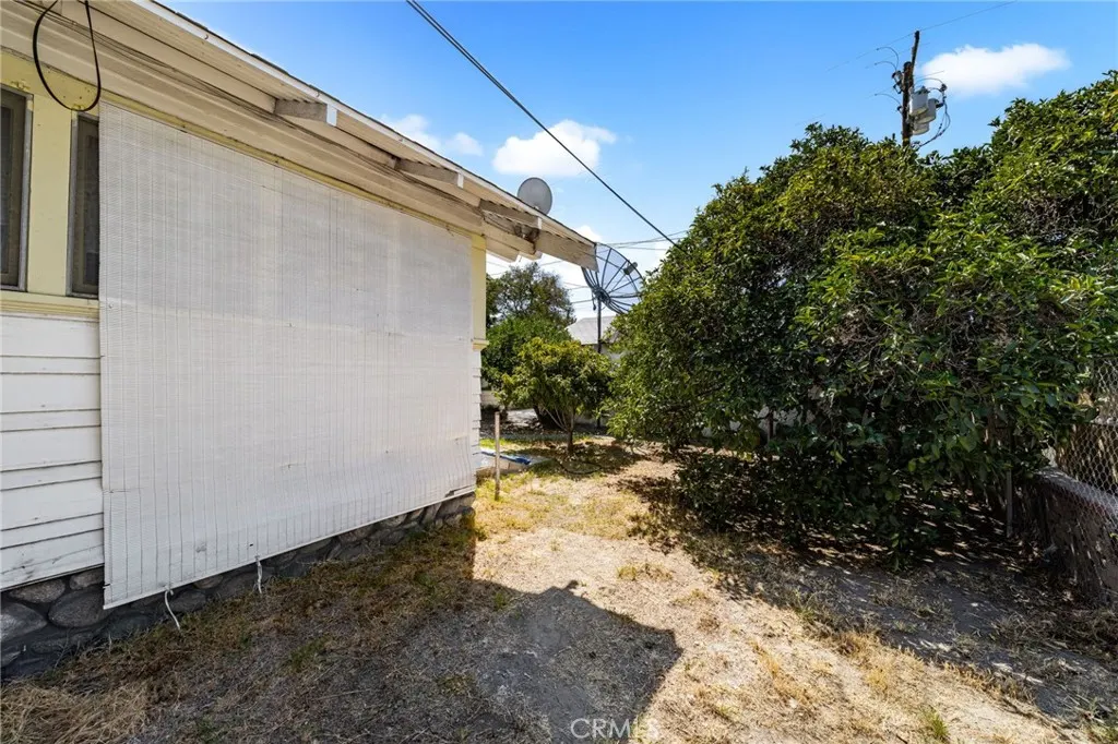 748 E Monterey Avenue