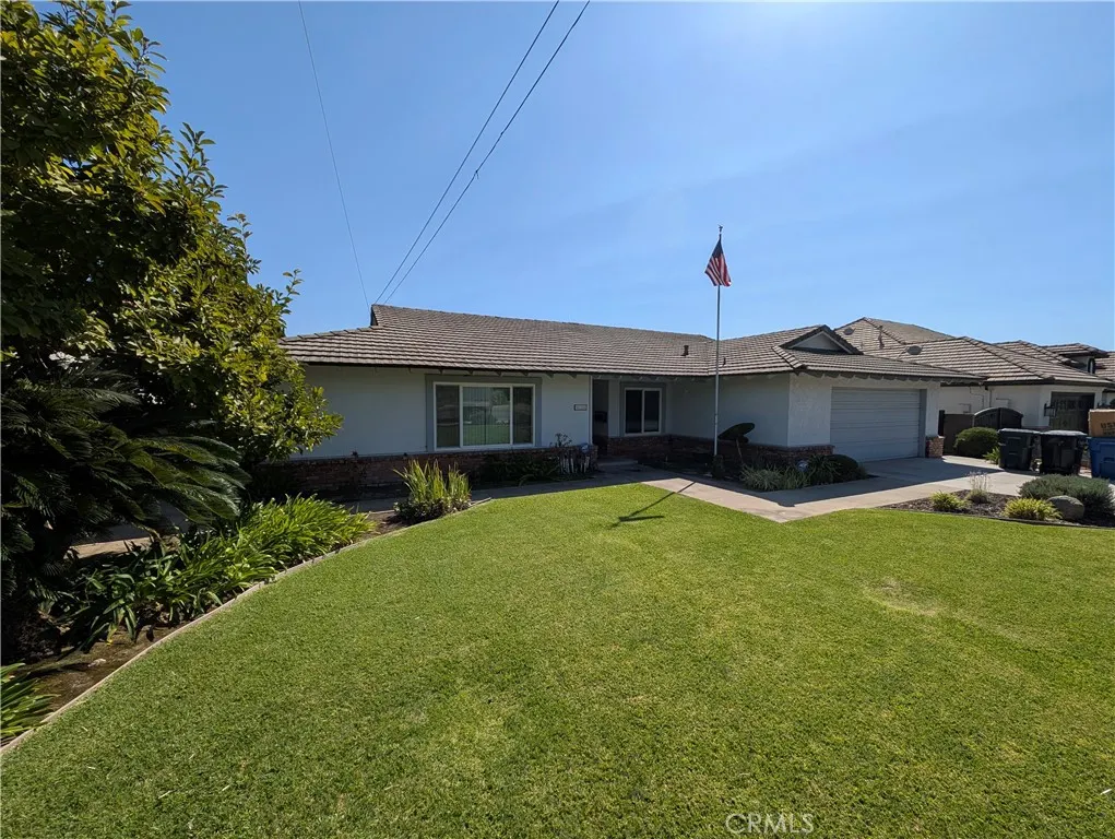 820 E Bennett Avenue