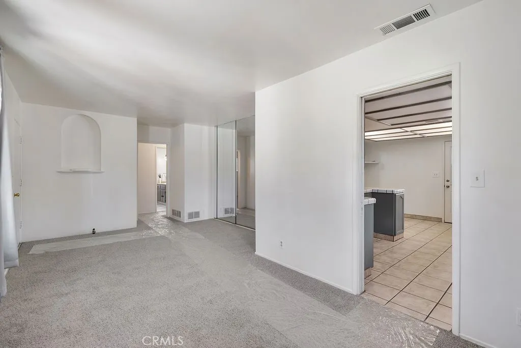 410 S Sunset Avenue