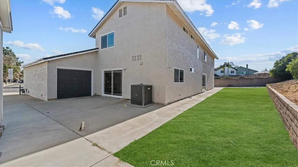 2408 S Taylor Place