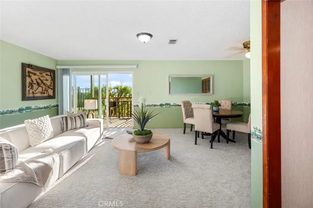 2425 E Wildwood Canyon Drive