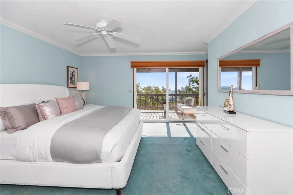 2425 E Wildwood Canyon Drive