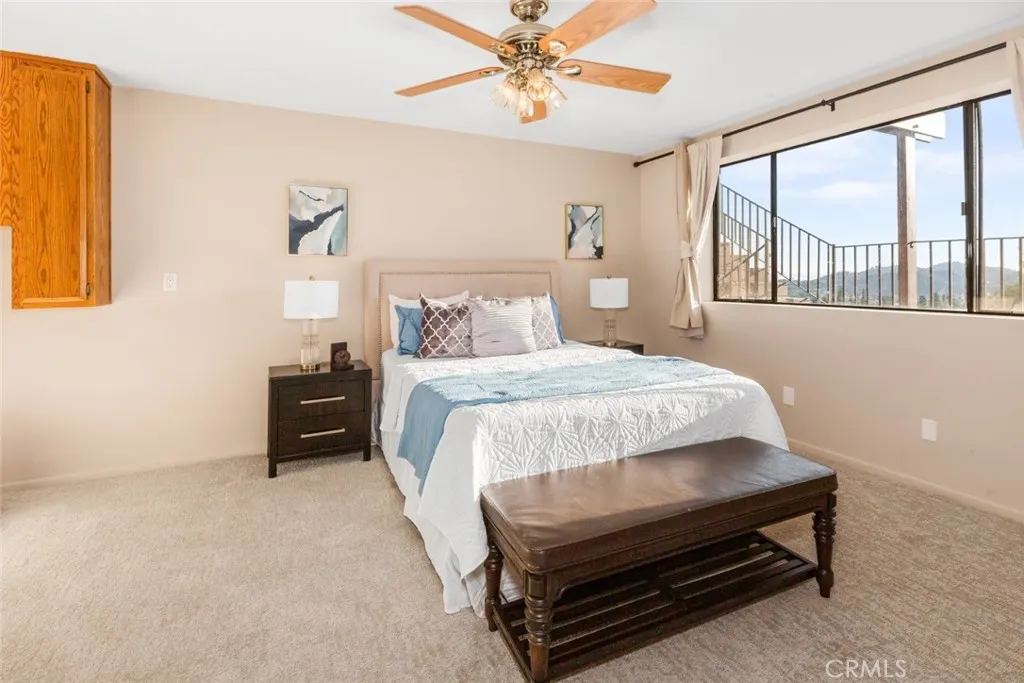 2425 E Wildwood Canyon Drive