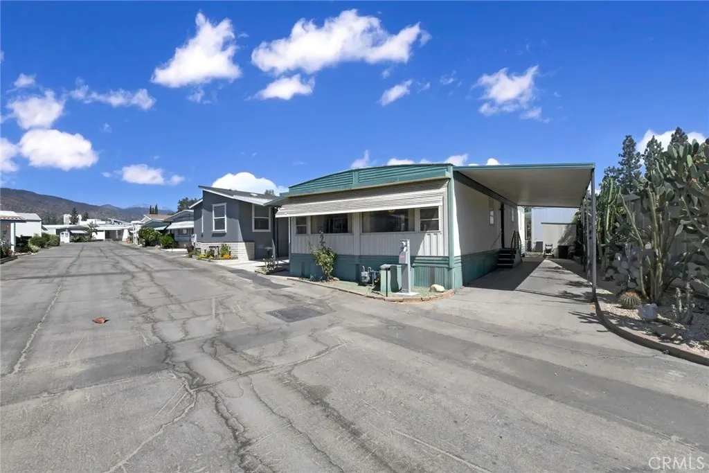 840 Foothill Blvd., #99