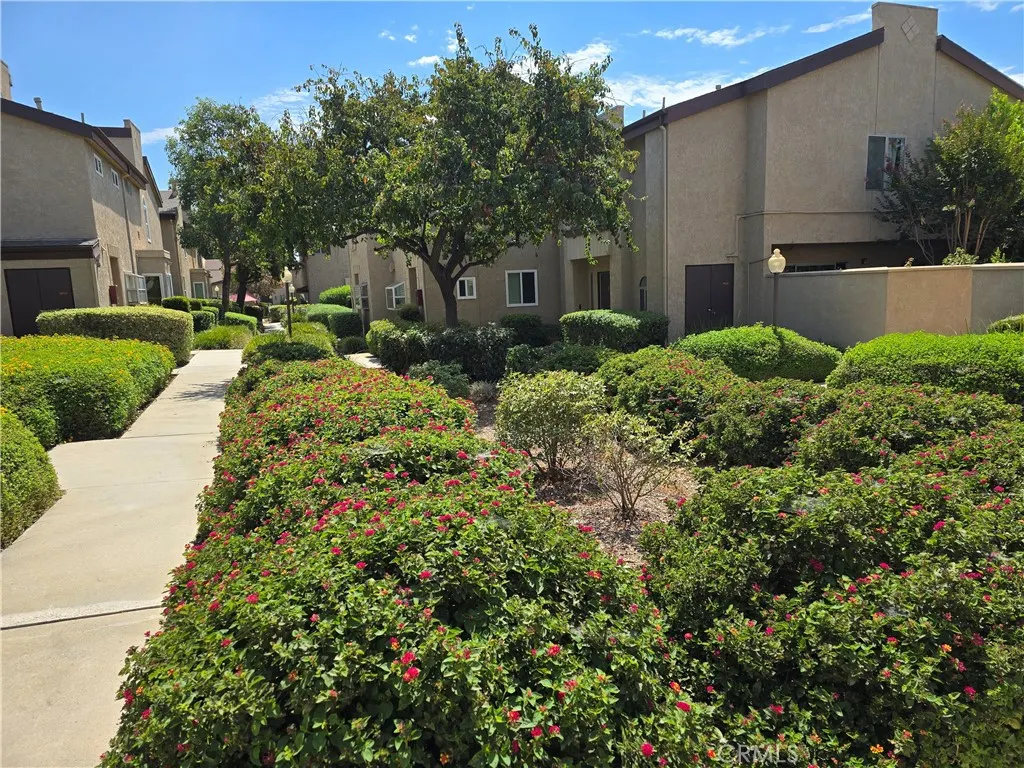 1726 S Mountain Avenue, #C