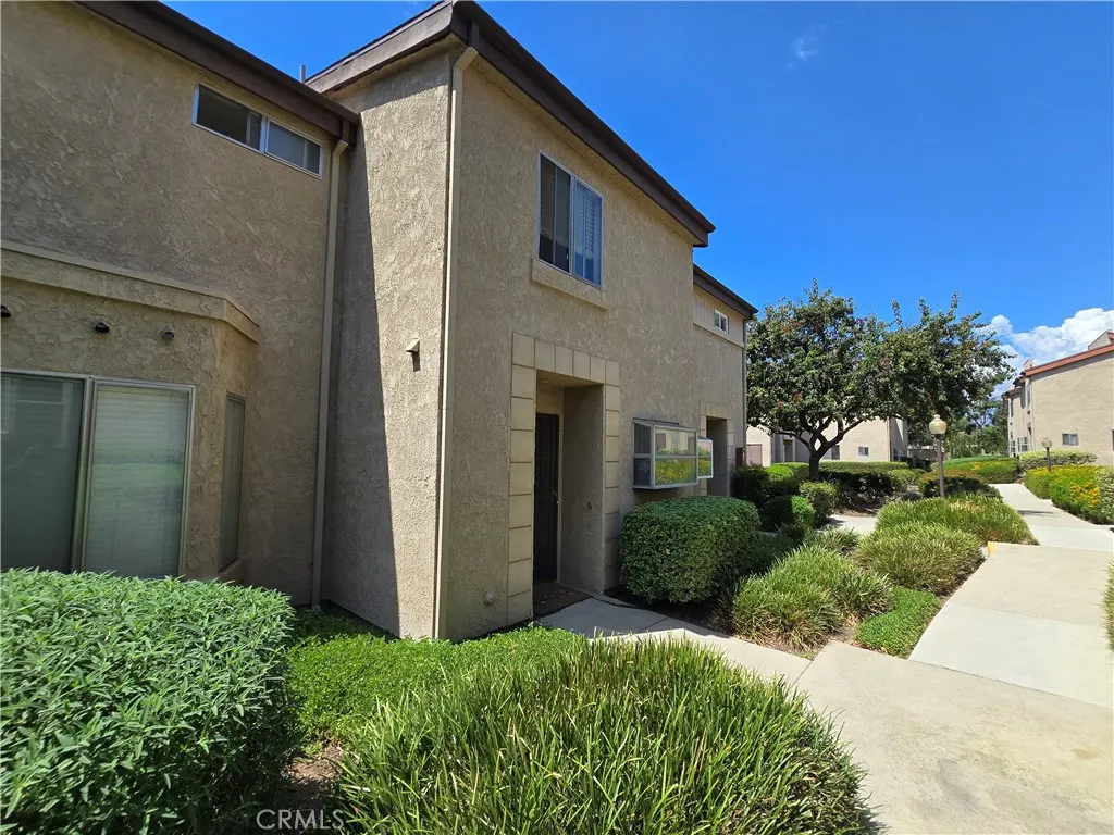 1726 S Mountain Avenue, #C