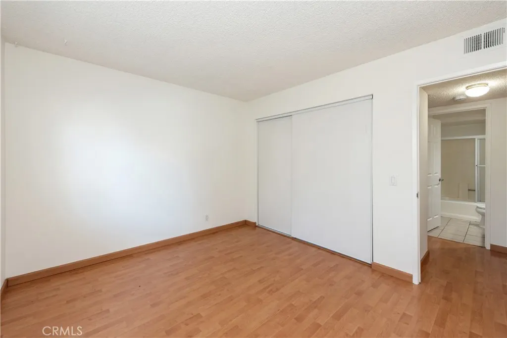 1704 Bridgeport