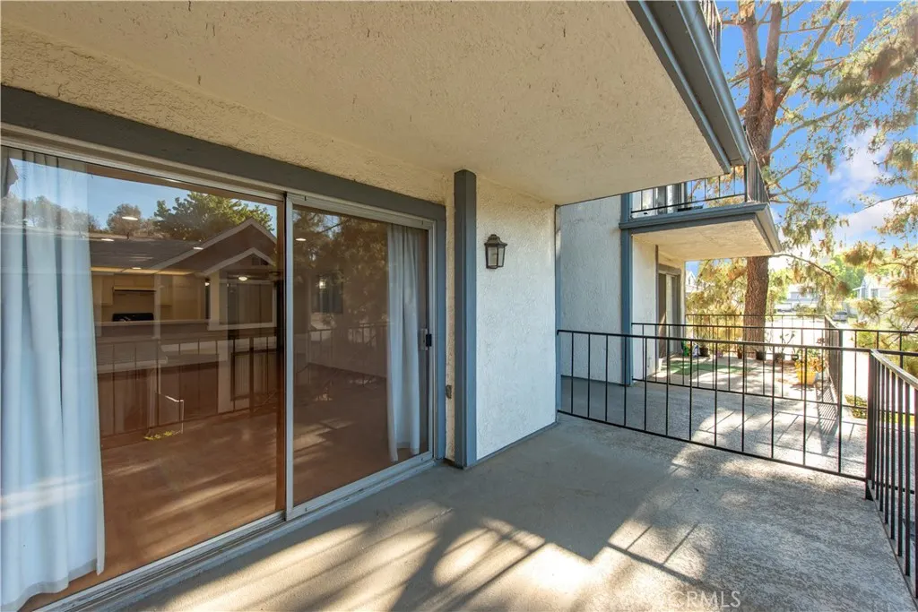 1704 Bridgeport