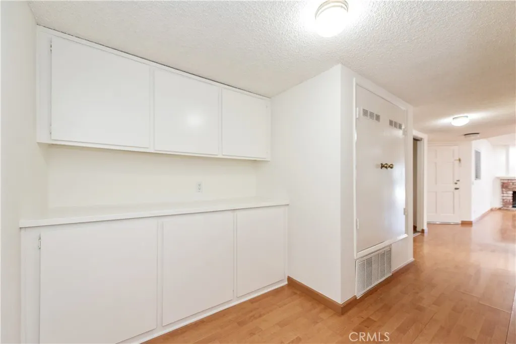 1704 Bridgeport