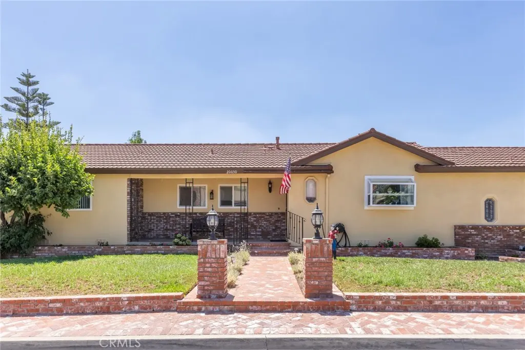 20030 Squire Drive