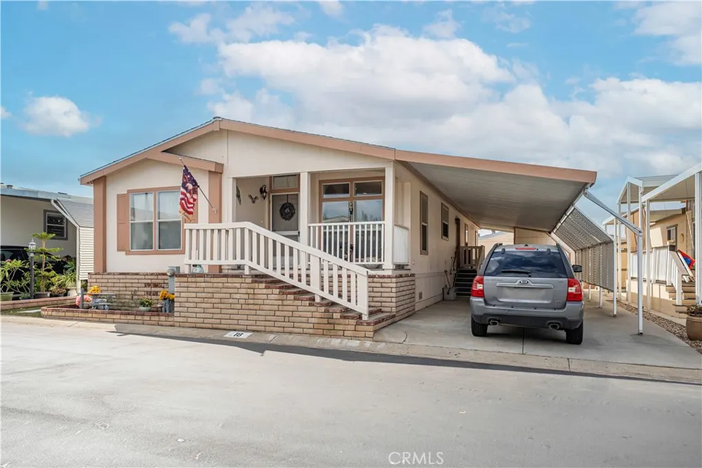 1245 W Cienega Avenue, #18