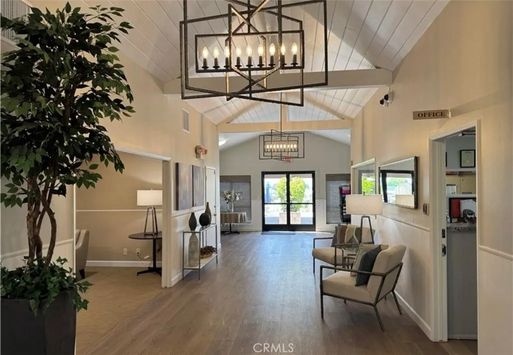 1245 W Cienega Avenue, #18