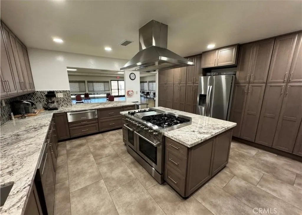 1245 W Cienega Avenue, #18