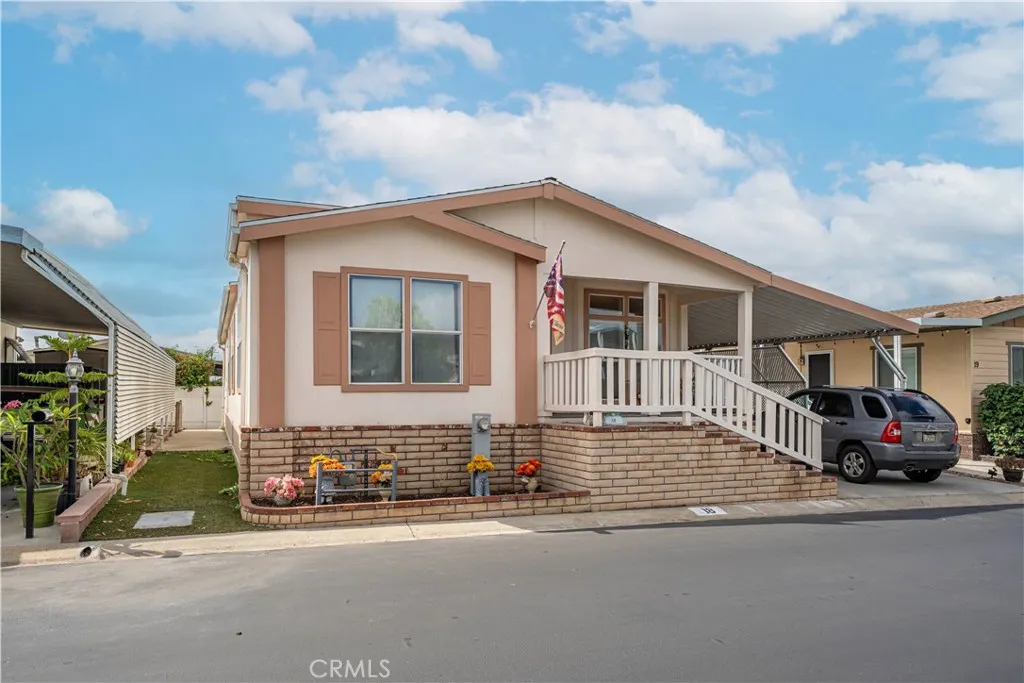 1245 W Cienega Avenue, #18