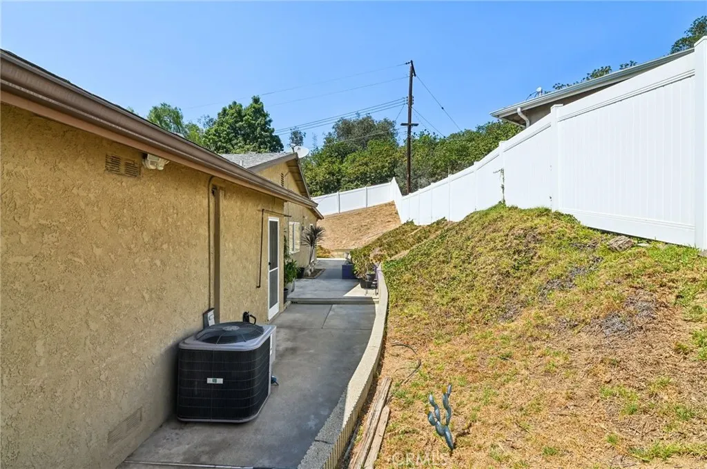 1219 S Concord Lane