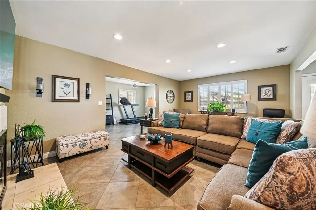 1219 S Concord Lane