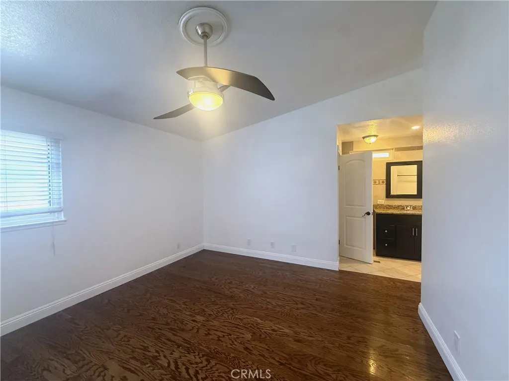 977 Wellington Road