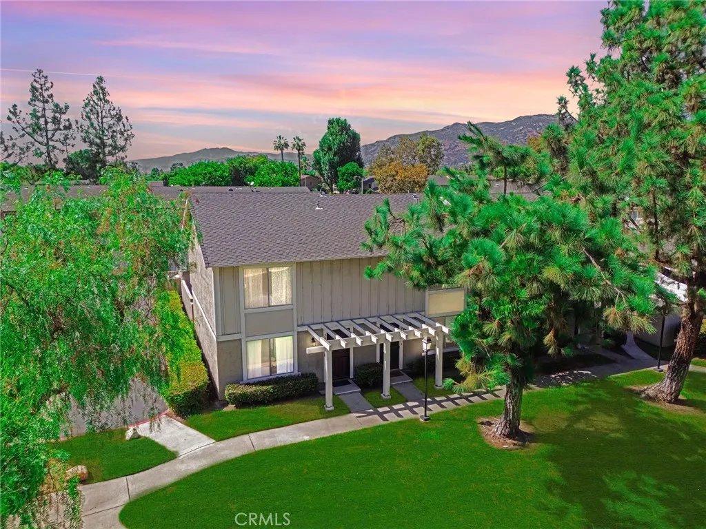3810 Abbey Way
