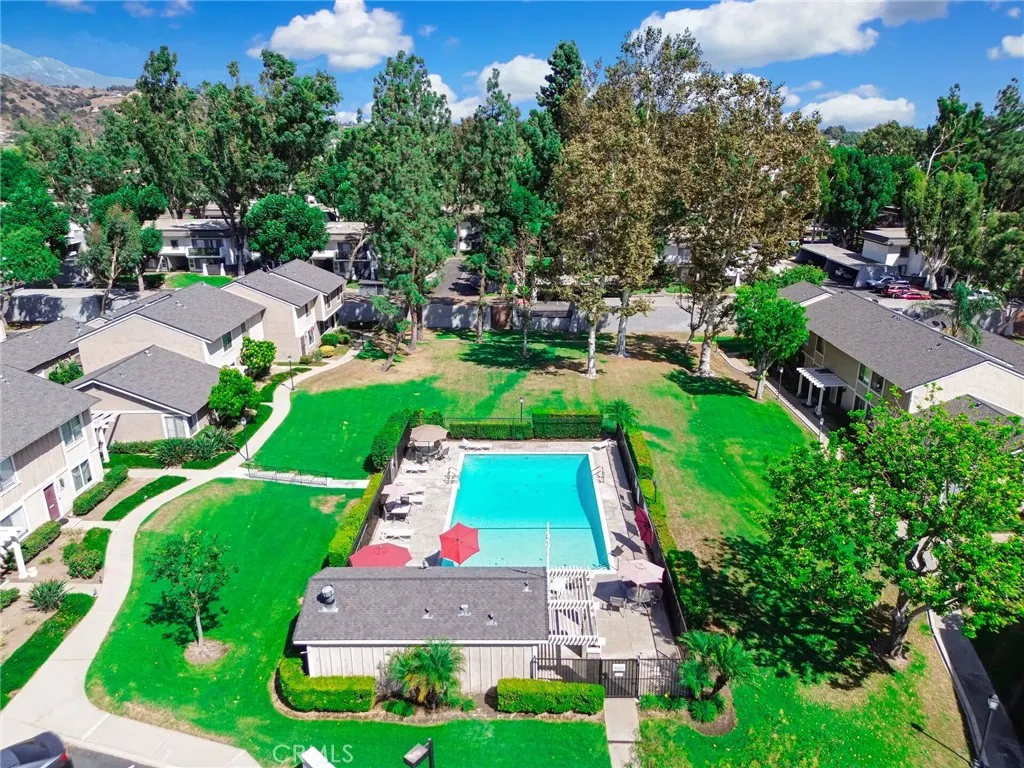 3810 Abbey Way