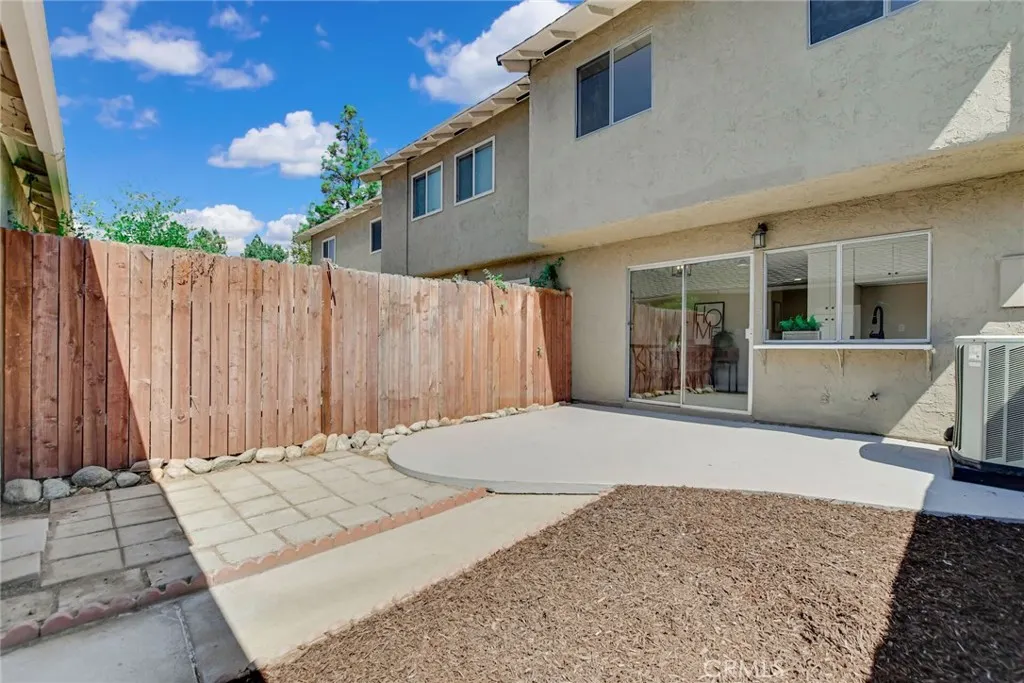 3810 Abbey Way