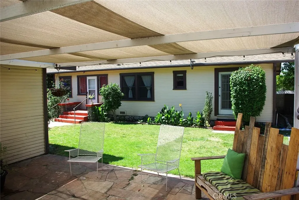 185 E La Verne Ave