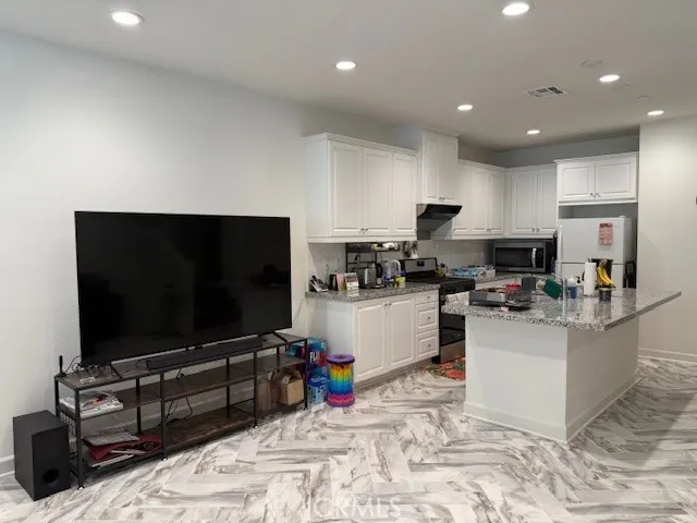 3905 S Oasis Paseo, #53