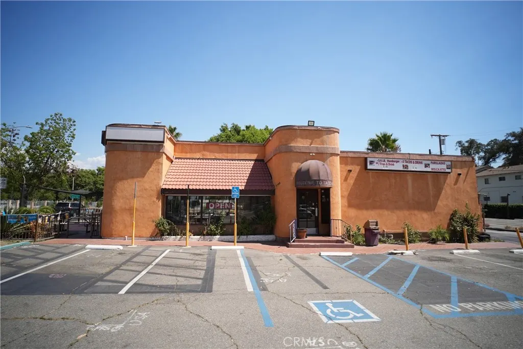 600 E Foothill Boulevard