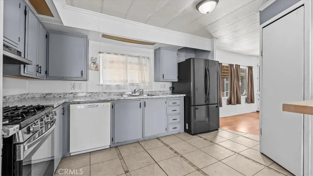 17350 Temple Avenue, #320