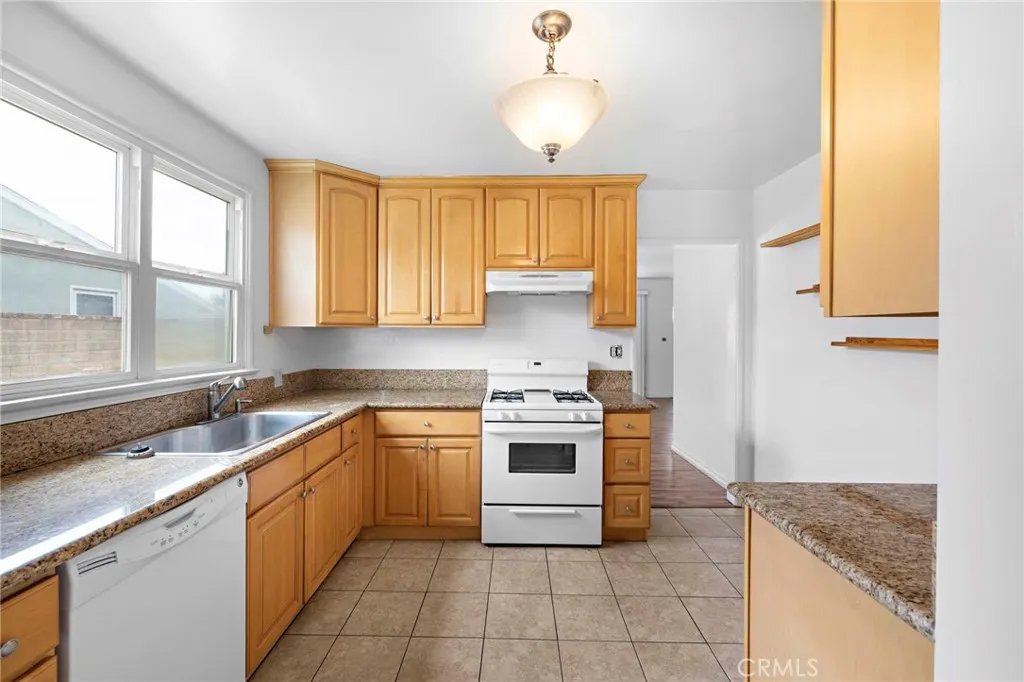543 W Heber Street