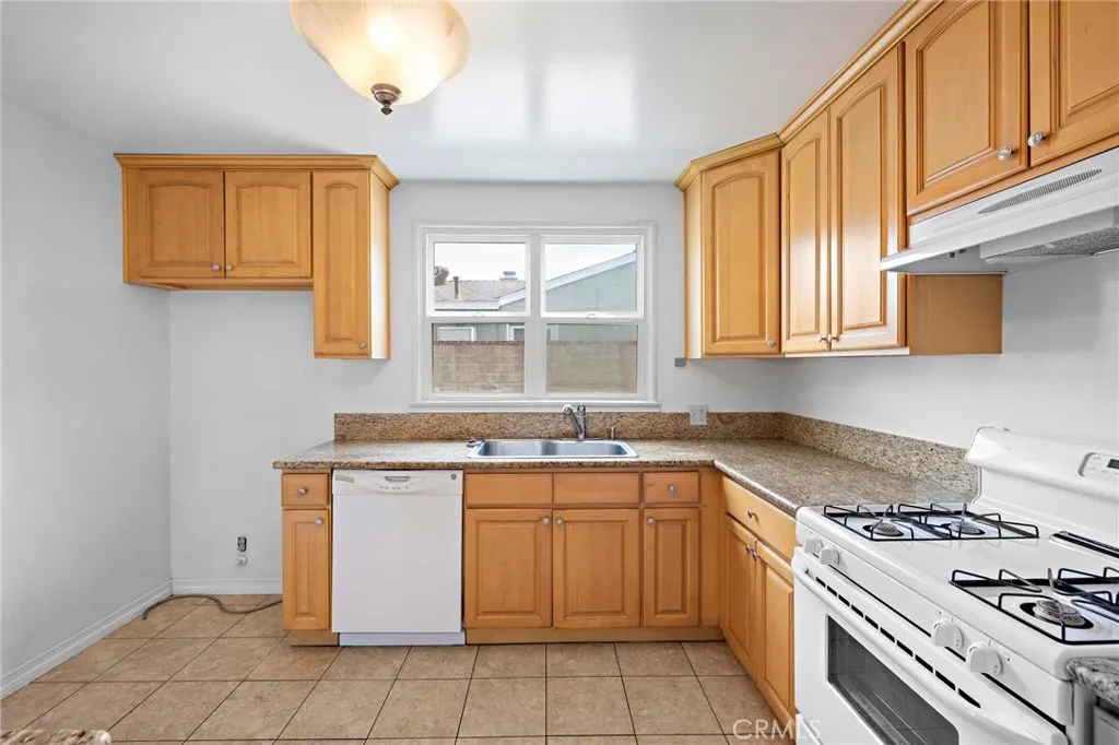 543 W Heber Street