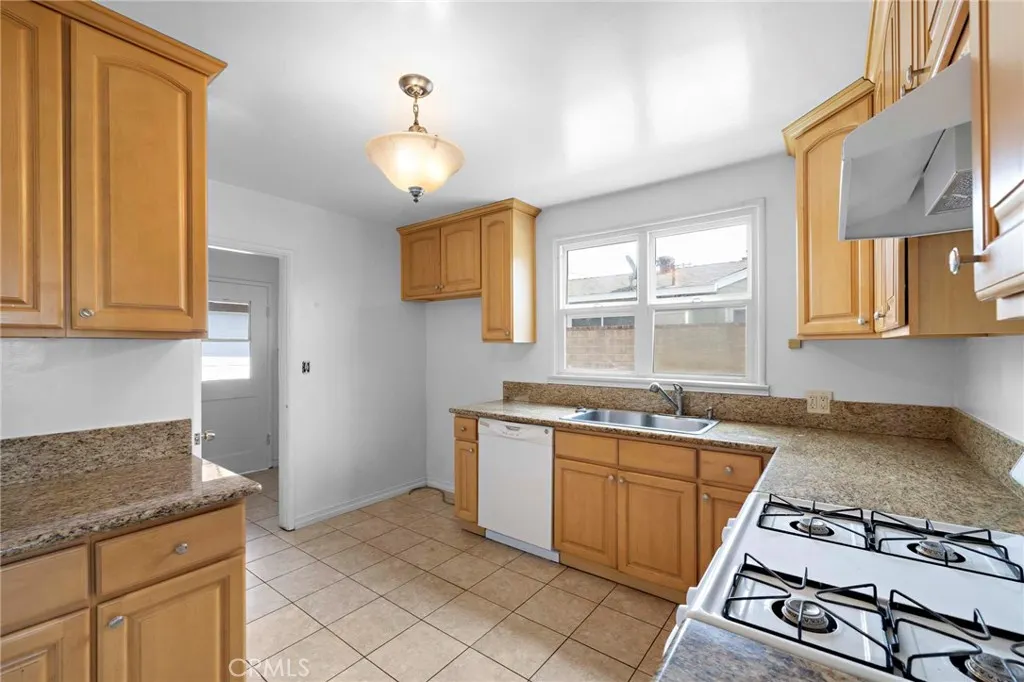 543 W Heber Street