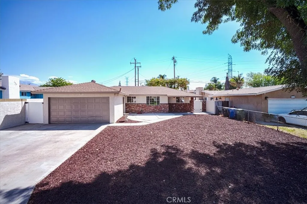 5718 N Galanto