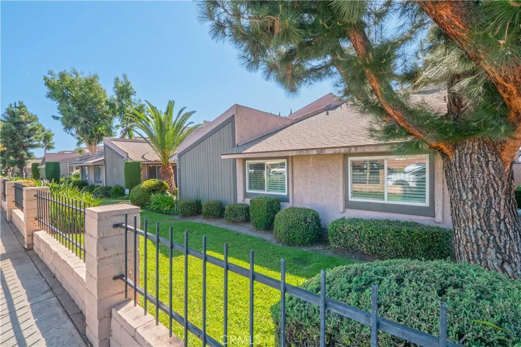 5349 BARRANCA, #21